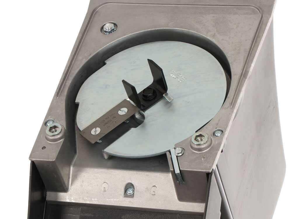 stihl-ghe-105-biotrituratore-elettrico-coltelli-reversibili-sistema-di-triturazione-a-coltelli-multi-cut-103--57144_3_1739971295_IMG_67b5dadf36657